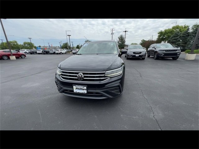 2022 Volkswagen Tiguan S photo 3