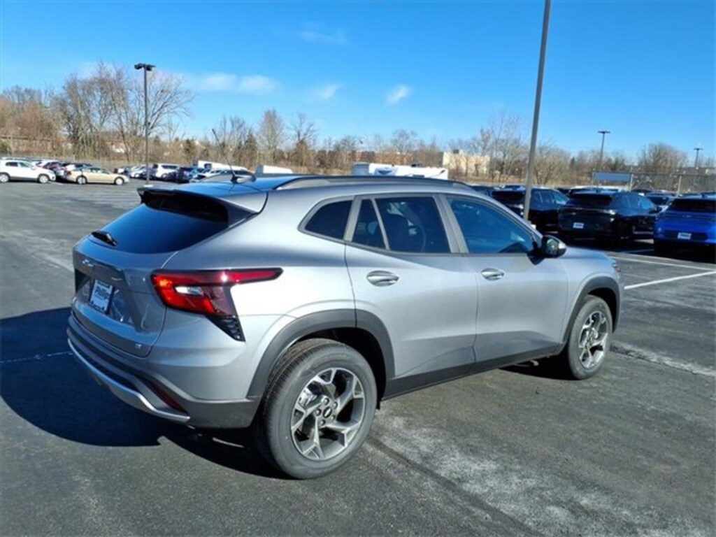 New 2026 Chevrolet Trax LT SUV