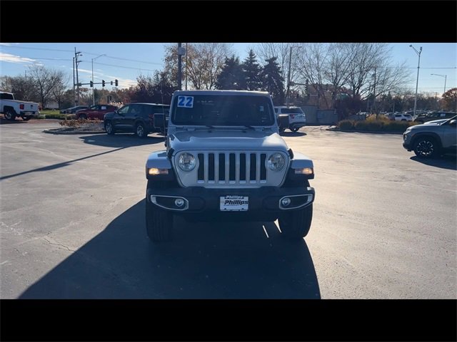 2022 Jeep Wrangler Unlimited Sahara photo 3