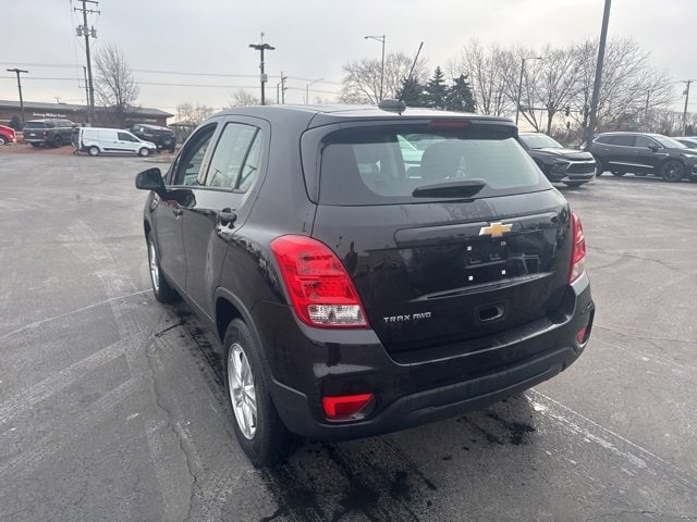 Used 2021 Chevrolet Trax LS with VIN KL7CJNSM7MB365791 for sale in Frankfort, IL