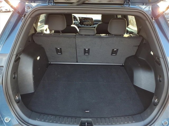 2025 Chevrolet Equinox LT photo 4