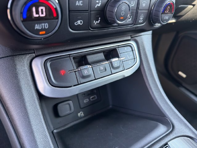 2023 GMC Acadia SLT - Photo 21