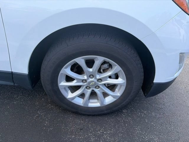 Used 2021 Chevrolet Equinox LT with VIN 3GNAXKEV7MS168014 for sale in Frankfort, IL