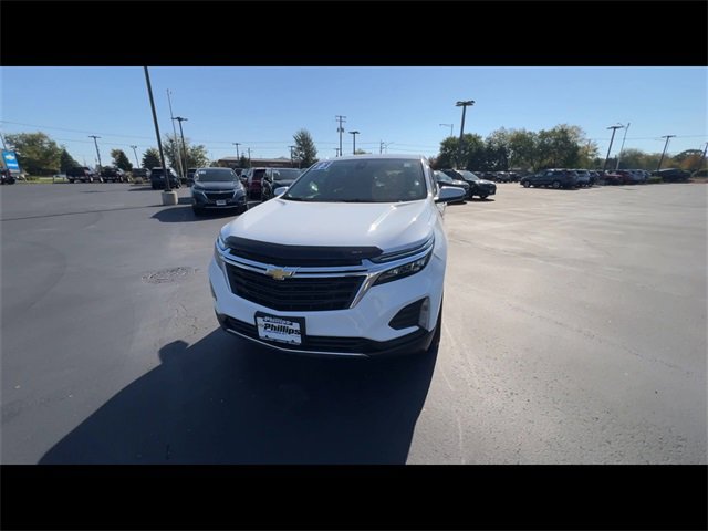 2023 Chevrolet Equinox LT photo 2