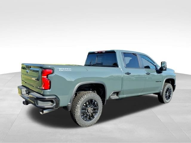2026 Chevrolet Silverado 3500 HD LT - Photo 3