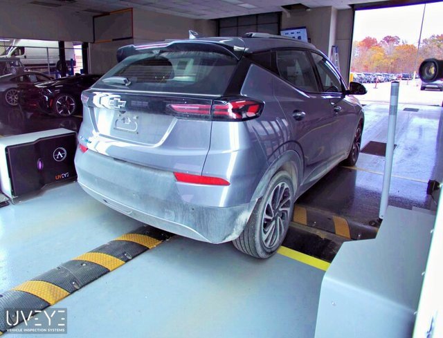 2023 Chevrolet Bolt EUV Premier photo 3