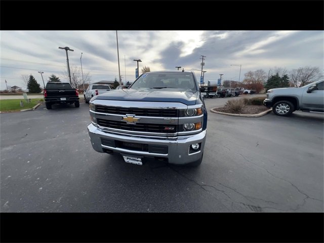2016 Chevrolet Silverado 2500HD LTZ photo 3