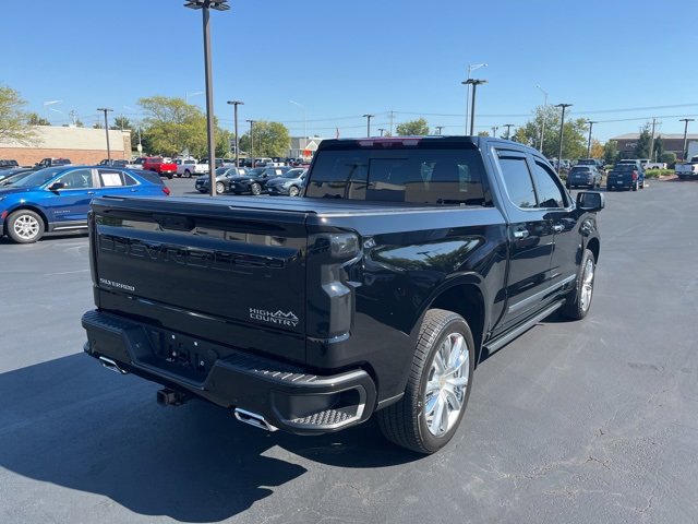 2025 Chevrolet Silverado 1500 High Country photo 3