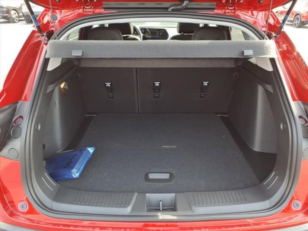 New 2026 Chevrolet Trax LT SUV