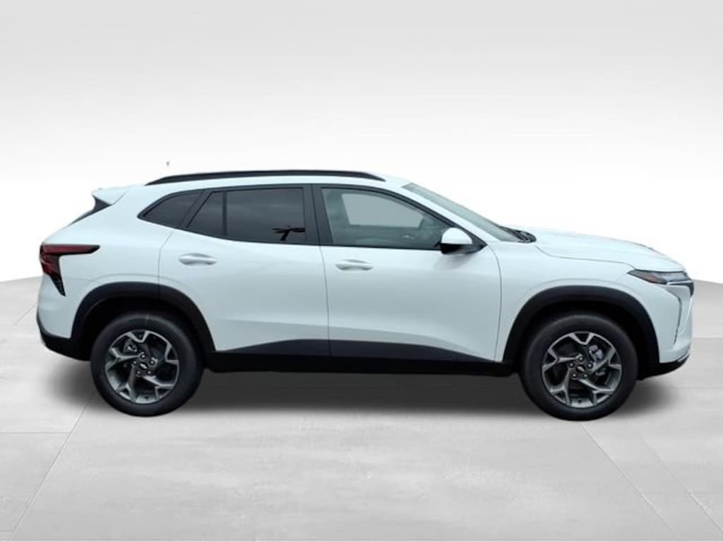 New 2026 Chevrolet Trax LT SUV