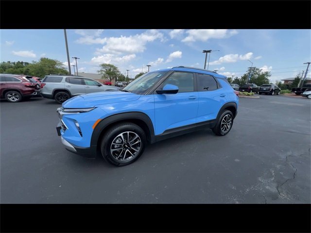 2024 Chevrolet Trailblazer LT photo 3