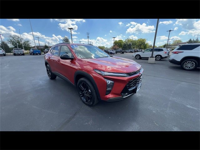 2024 Chevrolet Trax ACTIV photo 2