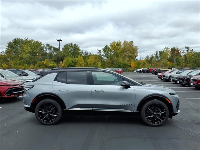 2026 Chevrolet Equinox EV 3RS photo 2