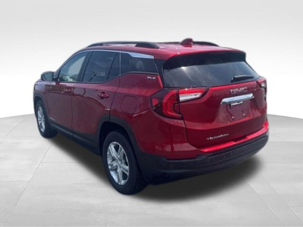 Used 2023 GMC Terrain SLE SUV