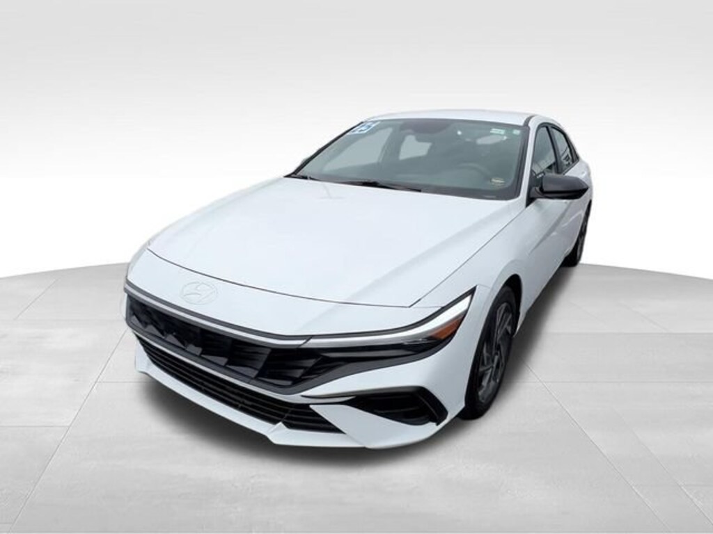 Used 2025 Hyundai Elantra SEL Sport Sedan