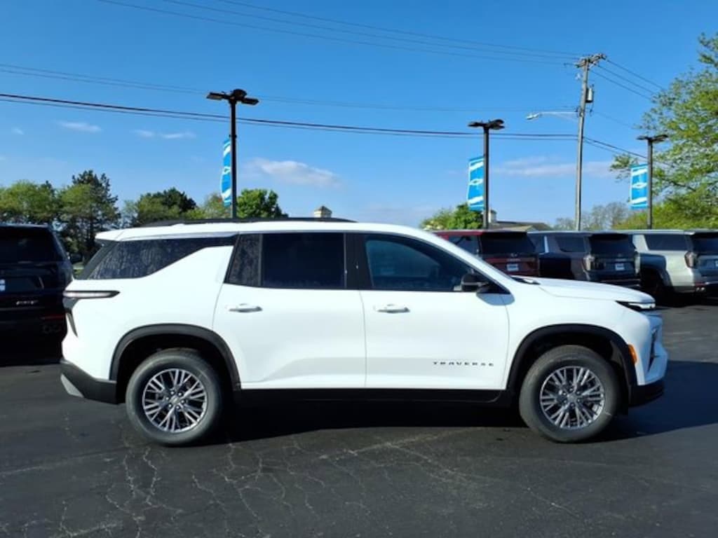 New 2026 Chevrolet Traverse LT SUV