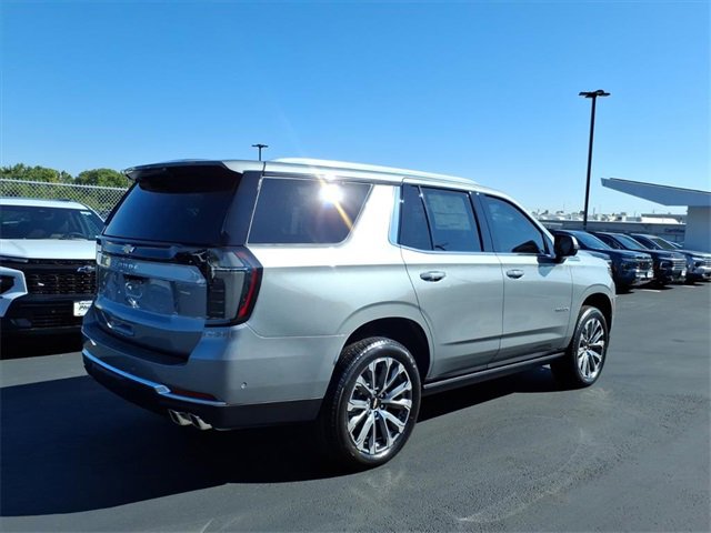 2026 Chevrolet Tahoe High Country photo 2