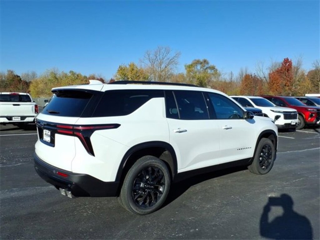 New 2026 Chevrolet Traverse LT SUV