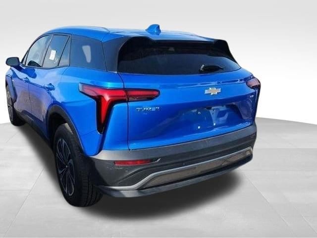 Used 2024 Chevrolet Blazer EV LT with VIN 3GNKDBRJ2RS266475 for sale in Frankfort, IL