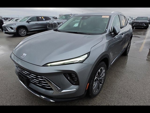 2025 Buick Envision Preferred's photo