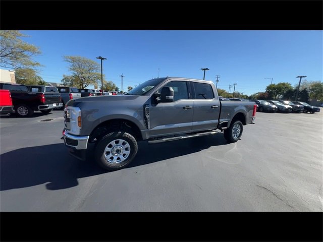 2024 Ford F-250 XLT photo 4