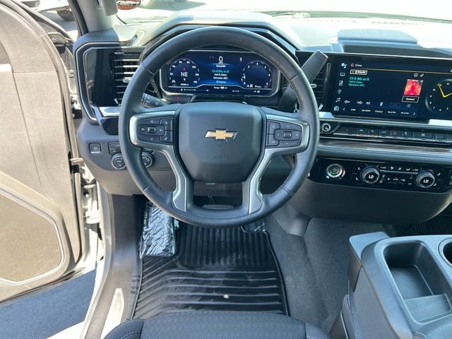 2023 Chevrolet Silverado 1500 LT - Photo 13