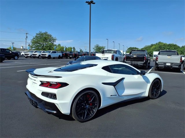 2025 Chevrolet Corvette Z06 1LZ Coupe photo 3