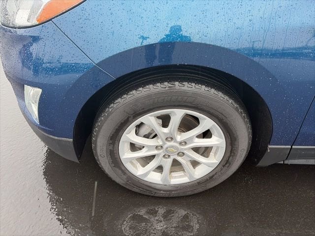 Used 2021 Chevrolet Equinox LT with VIN 3GNAXKEV9ML342725 for sale in Frankfort, IL