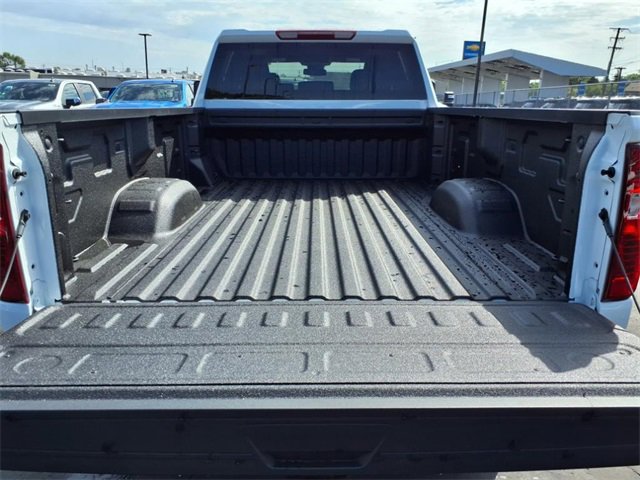 2026 Chevrolet Silverado 2500HD Custom photo 4