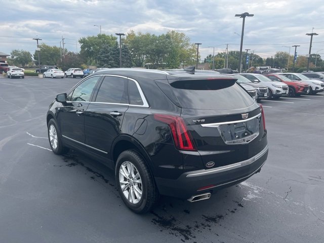2022 Cadillac XT5 Luxury photo 3