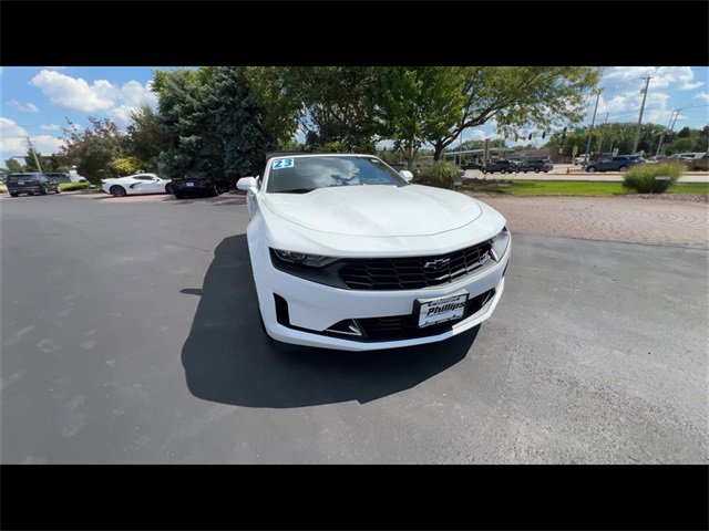 2023 Chevrolet Camaro 3LT photo 3