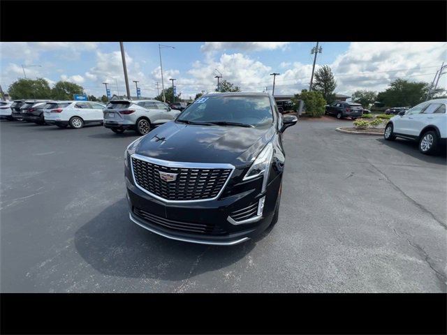 2023 Cadillac XT5 Premium Luxury photo 3