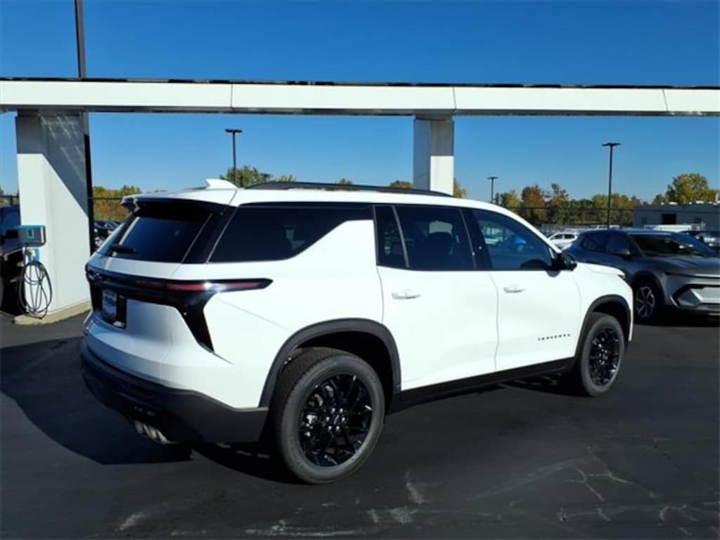 New 2026 Chevrolet Traverse LT SUV