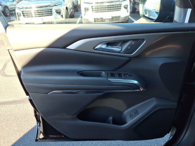 2027 Chevrolet Traverse LT - Photo 12