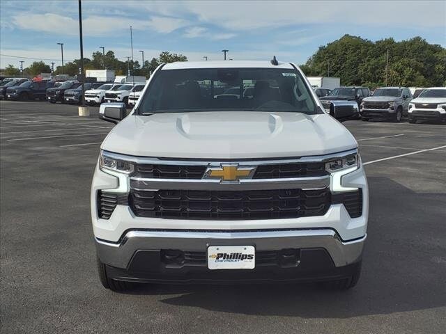 2025 Chevrolet Silverado 1500 LT photo 2