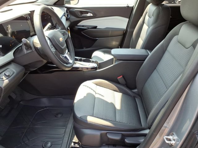 2026 Chevrolet Trax LT - Photo 6