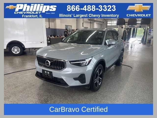 2025 Volvo XC40 B5 Core Bright AWD's photo