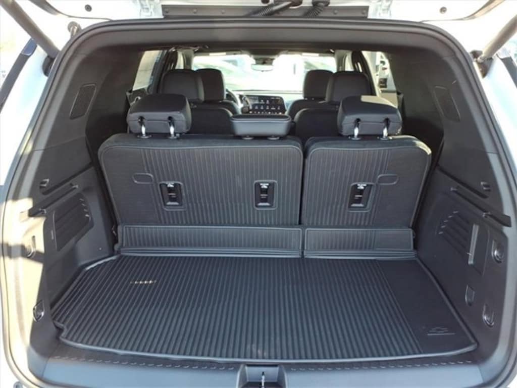 New 2026 Chevrolet Traverse LT SUV