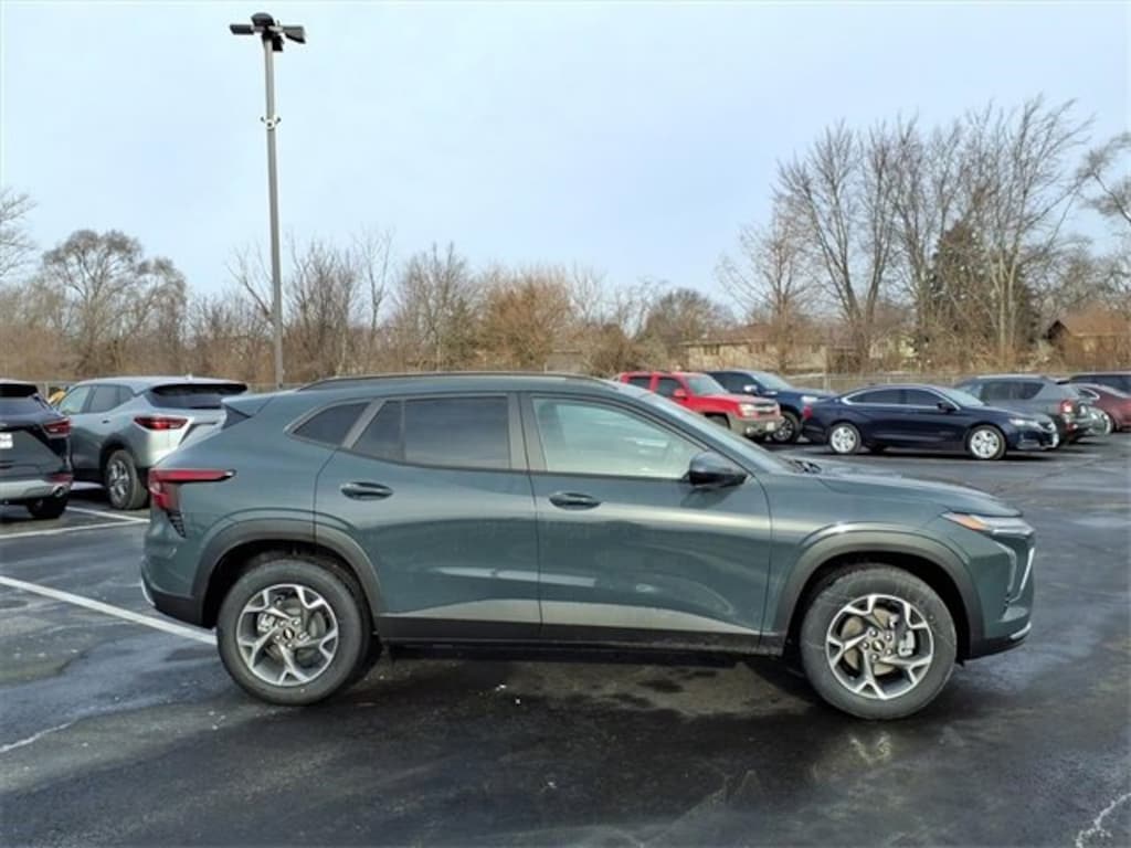 New 2026 Chevrolet Trax LT SUV
