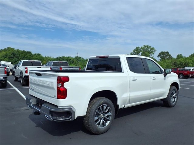 2026 Chevrolet Silverado 1500 LT photo 3