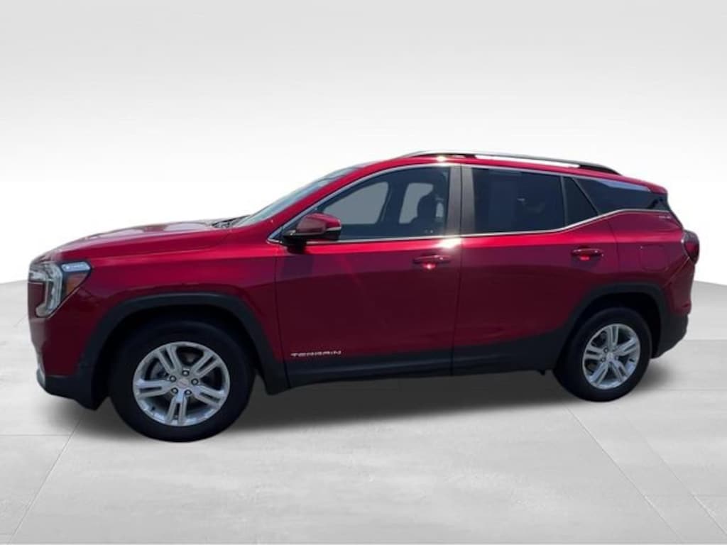 Used 2023 GMC Terrain SLE SUV
