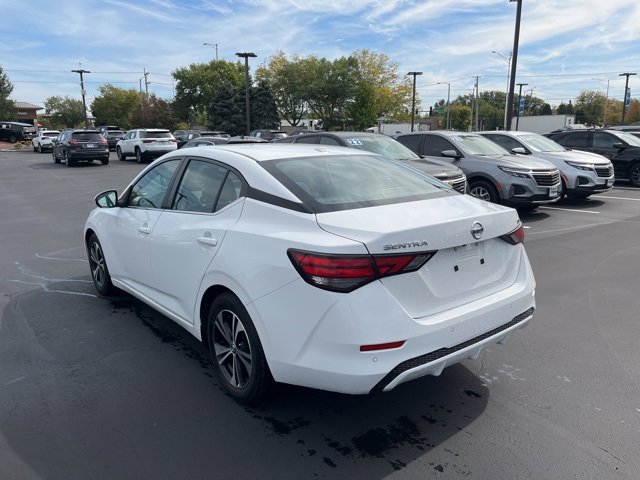 2022 Nissan Sentra SV photo 3
