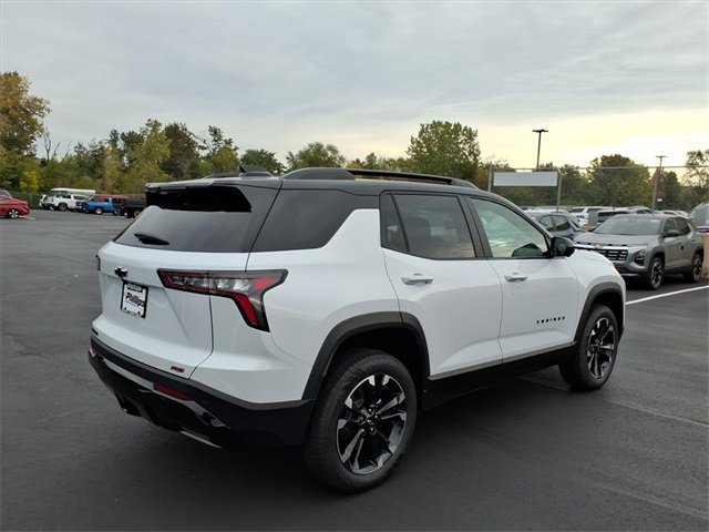 2026 Chevrolet Equinox RS photo 3