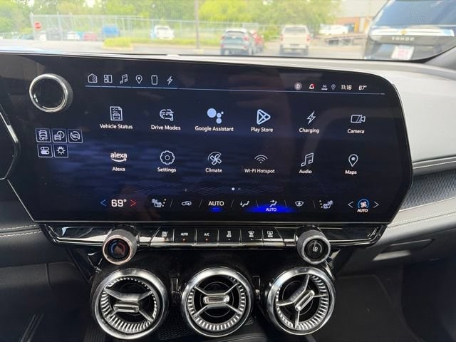 2024 Chevrolet Blazer EV LT - Photo 11