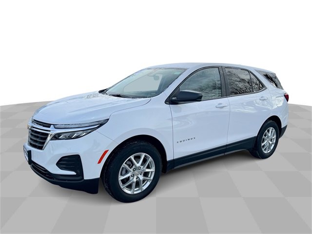 2023 Chevrolet Equinox LS's photo