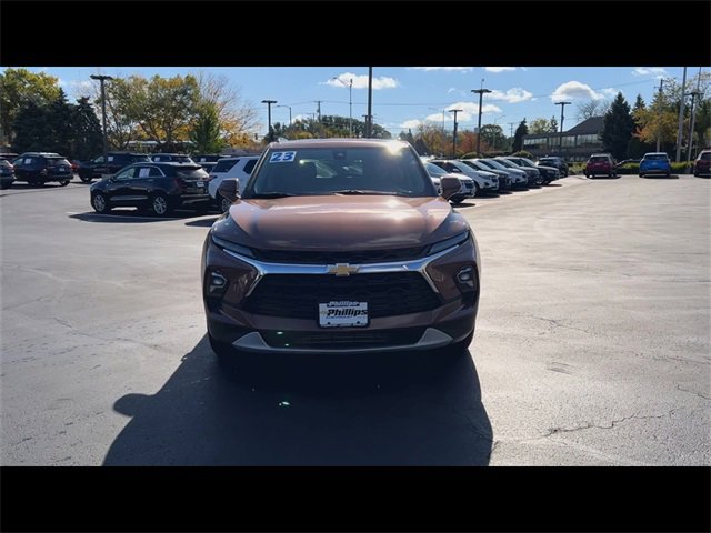 2023 Chevrolet Blazer 2LT photo 2