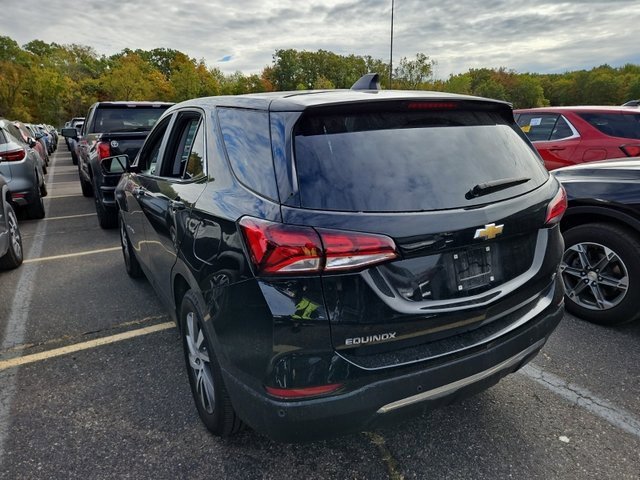 2024 Chevrolet Equinox LT photo 2