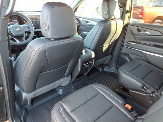 2027 Chevrolet Traverse LT - Photo 8