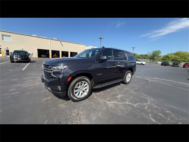 2022 Chevrolet Tahoe LT photo 2