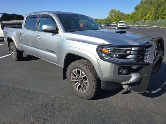 2023 Toyota Tacoma TRD Sport photo 3